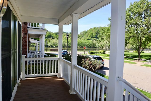 154 Park Square LANE, O'hara, PA 15238