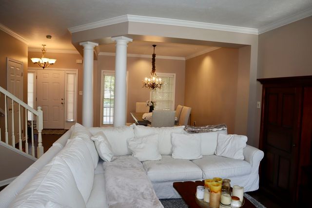 154 Park Square LANE, O'hara, PA 15238
