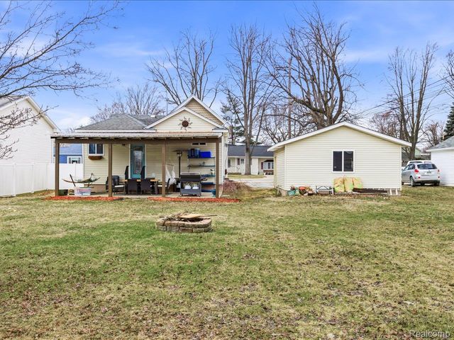 69234 Stone Street, Richmond, MI 48062