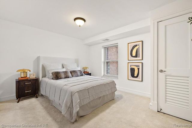 411 S Old Woodward Avenue 821, Birmingham, MI 48009