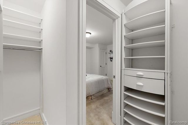 411 S Old Woodward Avenue 821, Birmingham, MI 48009