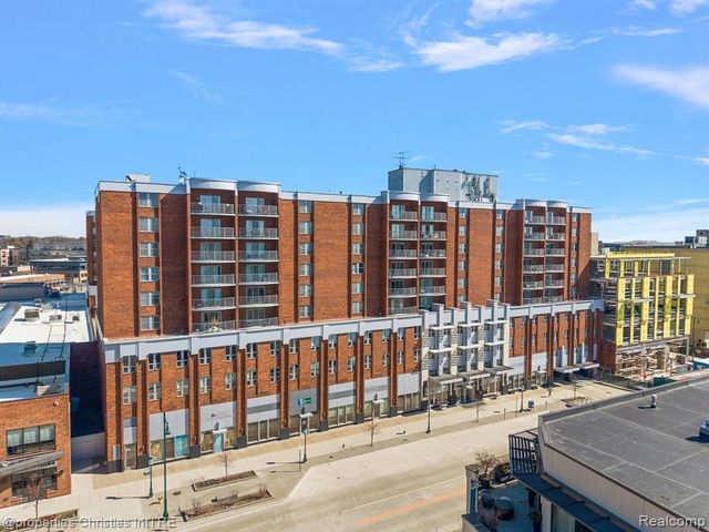411 S Old Woodward Avenue 821, Birmingham, MI 48009