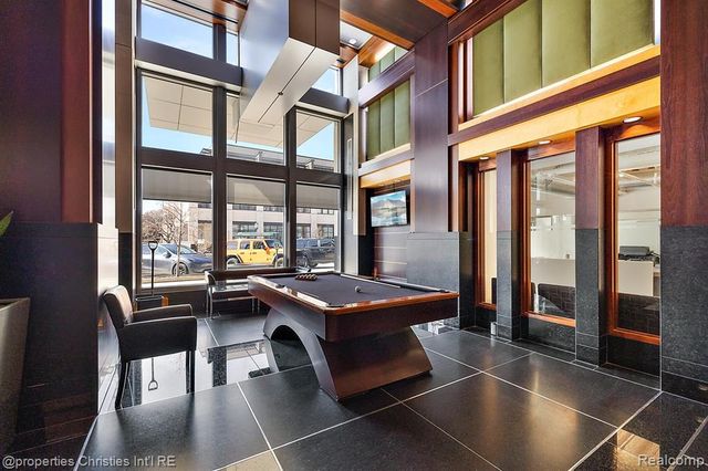 411 S Old Woodward Avenue 821, Birmingham, MI 48009