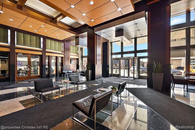 411 S Old Woodward Avenue 821, Birmingham, MI 48009