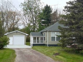1420 Mintola Avenue, Flint Twp, MI 48532