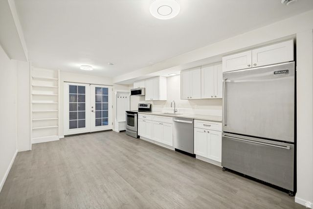 1837 E RICHARD RD, Sandy, UT 84093
