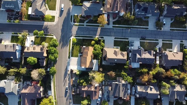 1837 E RICHARD RD, Sandy, UT 84093