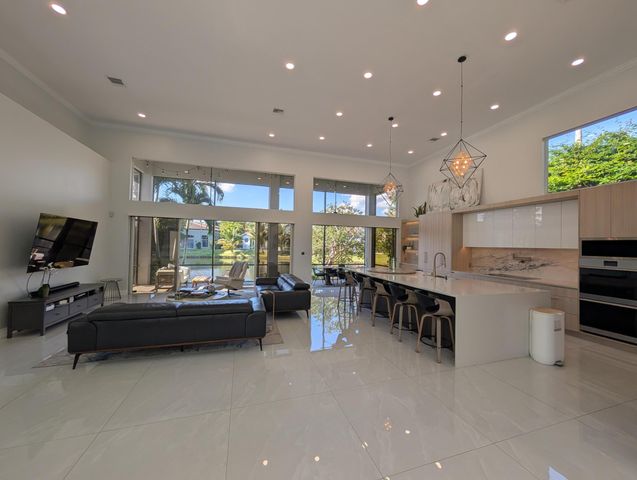 6485 NW 32nd Way, Boca Raton, FL 33496