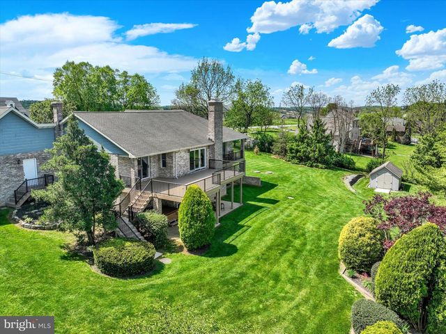 990 S PLEASANT AVE, Dallastown, PA 17313