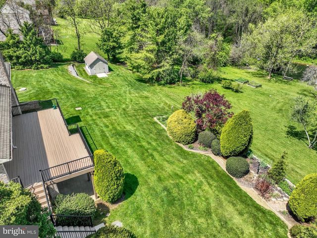 990 S PLEASANT AVE, Dallastown, PA 17313