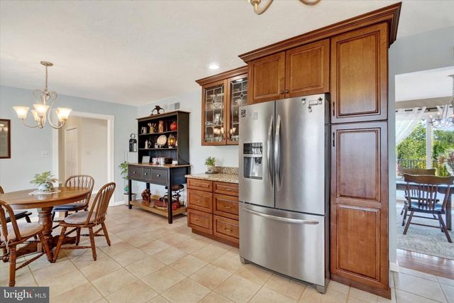 990 S PLEASANT AVE, Dallastown, PA 17313