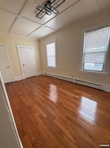 154 West Street 1 family hou, Englewood, NJ 07631