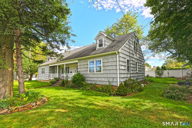 52-54 Pond Point Avenue, Milford, CT 06460