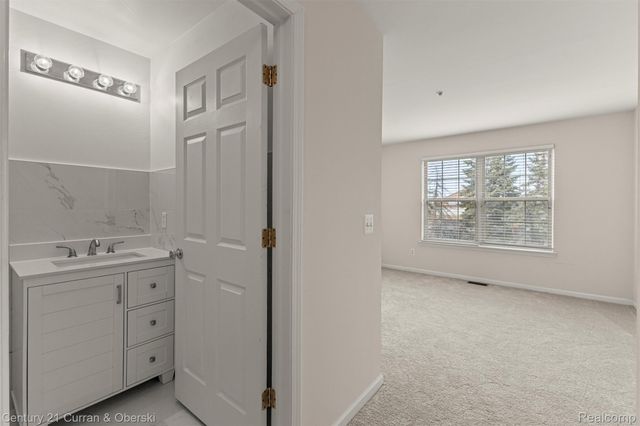 39444 Springwater Drive, Northville Township, MI 48168