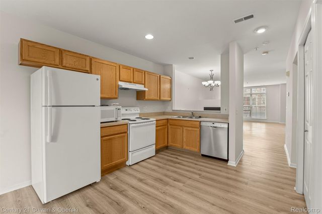 39444 Springwater Drive, Northville Township, MI 48168