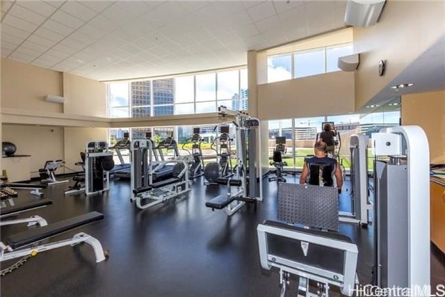 1288 Kapiolani Boulevard I-2301W, Honolulu, HI 96814