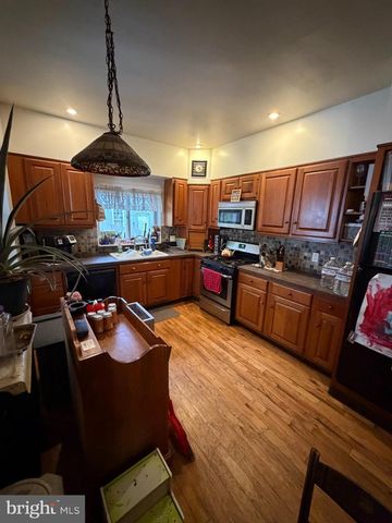 34 GREEN ST, Lancaster, PA 17602