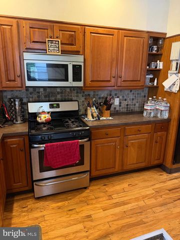 34 GREEN ST, Lancaster, PA 17602
