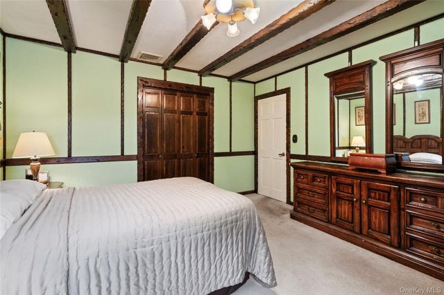 128 Rule Street, Franklin Square, NY 11010