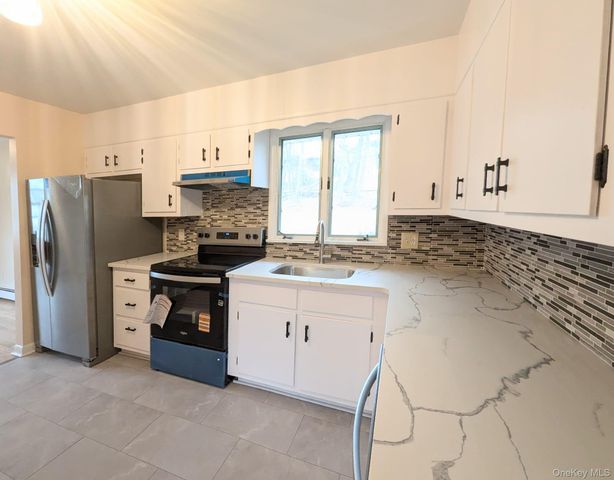 22 Prospect Street, Staatsburg, NY 12580