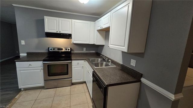 3308 Barcelona CT, Virginia Beach, VA 23452