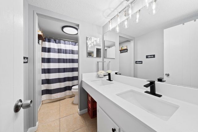 8421 Forest Hills Drive 106, Coral Springs, FL 33065