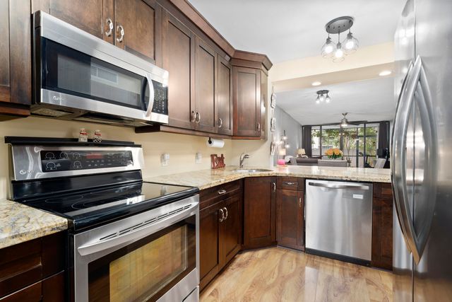 8421 Forest Hills Drive 106, Coral Springs, FL 33065