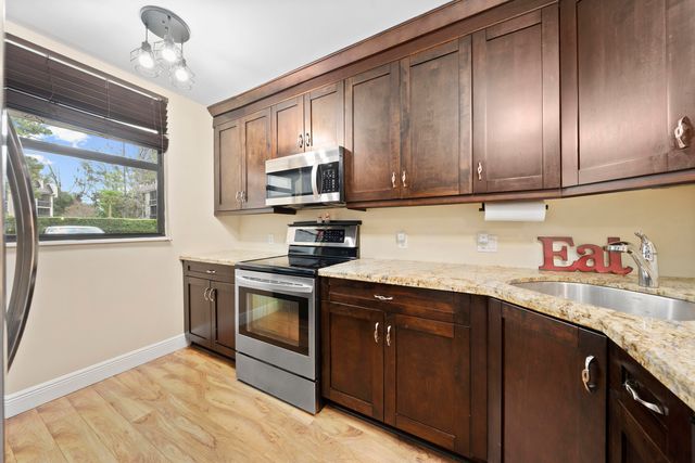 8421 Forest Hills Drive 106, Coral Springs, FL 33065