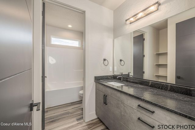 11005 E 36TH DR, Spokane Valley, WA 99206