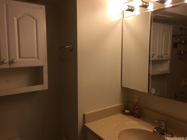 445 Seaside Avenue 2909, Honolulu, HI 96815