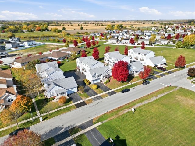 1452 Fox Hound Trail, Beecher, IL 60401