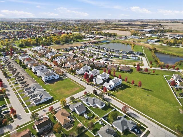 1452 Fox Hound Trail, Beecher, IL 60401