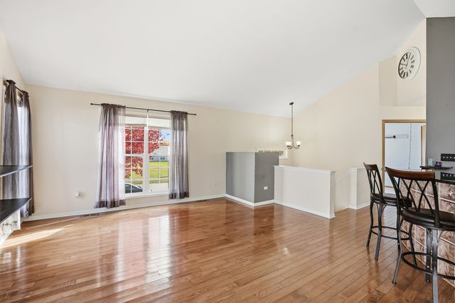 1452 Fox Hound Trail, Beecher, IL 60401