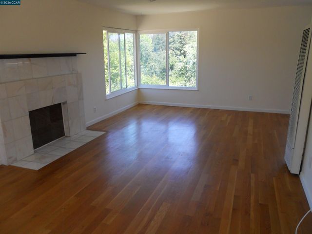 3690 Sundale unit 2, Lafayette, CA 94549