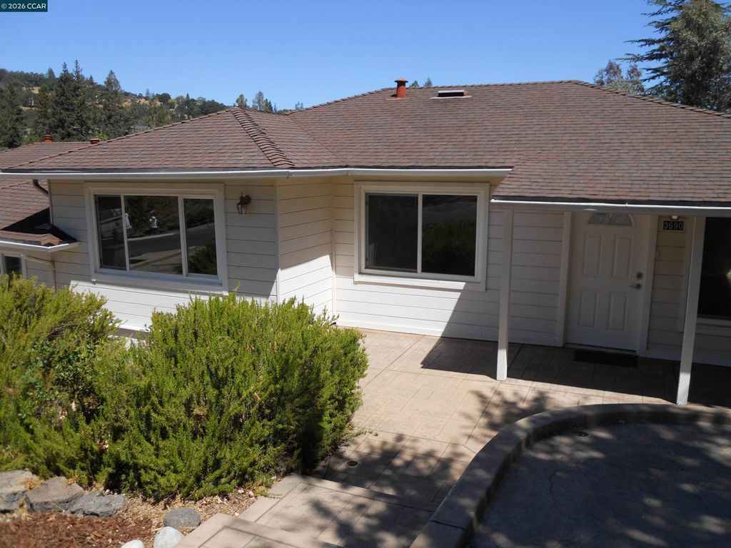 3690 Sundale unit 2, Lafayette, CA 94549