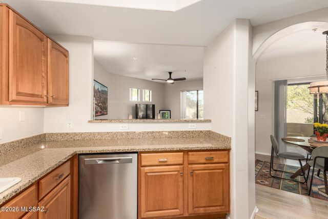 2550 E River Rd Unit 11104, Tucson, AZ 85718