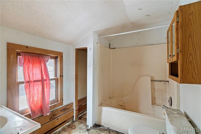 14079 Charter Church Road, De Soto, MO 63020