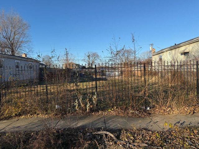 4432 S Leclaire Avenue, Chicago, IL 60638