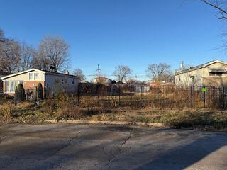 4432 S Leclaire Avenue, Chicago, IL 60638