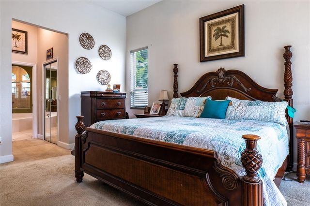 1131 N PINE AVENUE, Oviedo, FL 32765