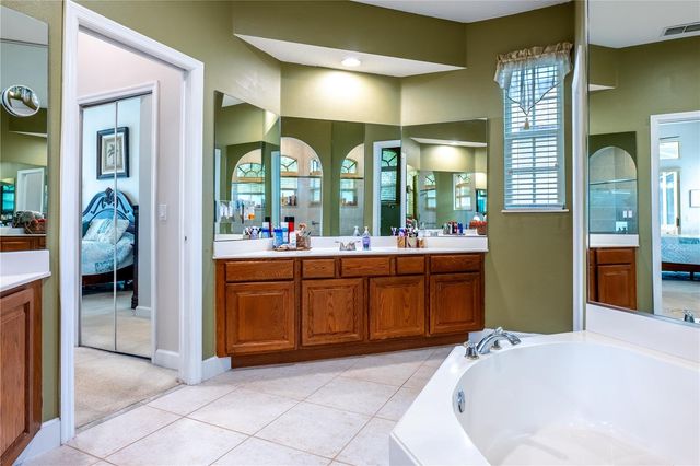 1131 N PINE AVENUE, Oviedo, FL 32765