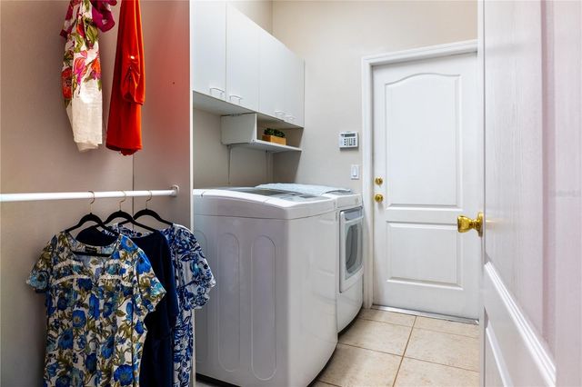 1131 N PINE AVENUE, Oviedo, FL 32765