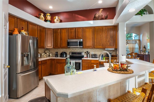 1131 N PINE AVENUE, Oviedo, FL 32765