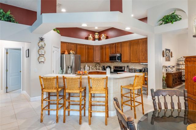 1131 N PINE AVENUE, Oviedo, FL 32765