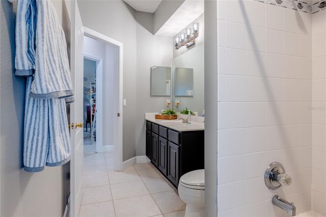 1131 N PINE AVENUE, Oviedo, FL 32765