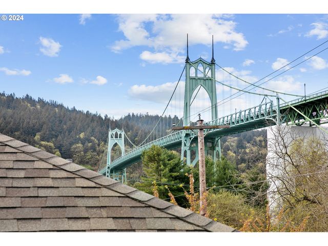 6748 N PITTSBURG Ave, Portland, OR 97203