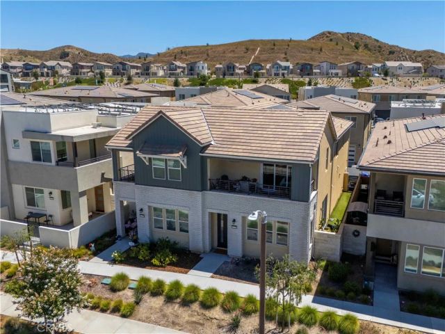 27233 Red Willow Court, Valencia, CA 91381