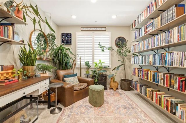 27233 Red Willow Court, Valencia, CA 91381