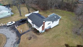18 Brewster Rd, Randolph, MA 02368