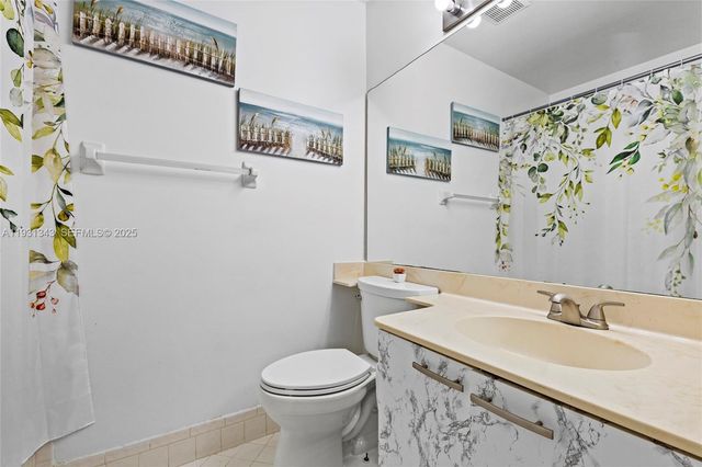 4300 NW 30th St 248, Coconut Creek, FL 33066